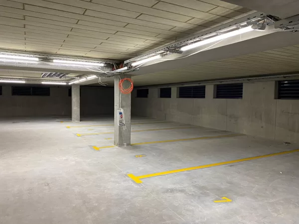 Horizontālo līniju izveide un krāsošana
