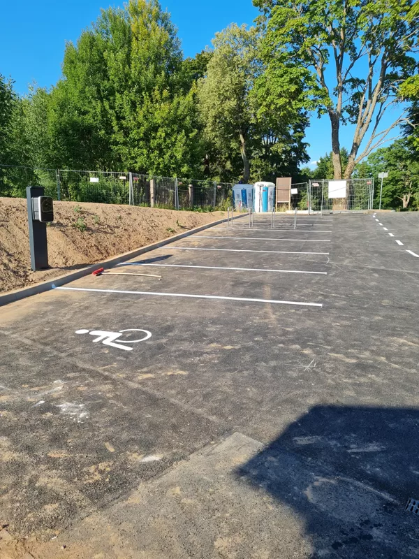 horizontālo līniju izveide un krāsošana