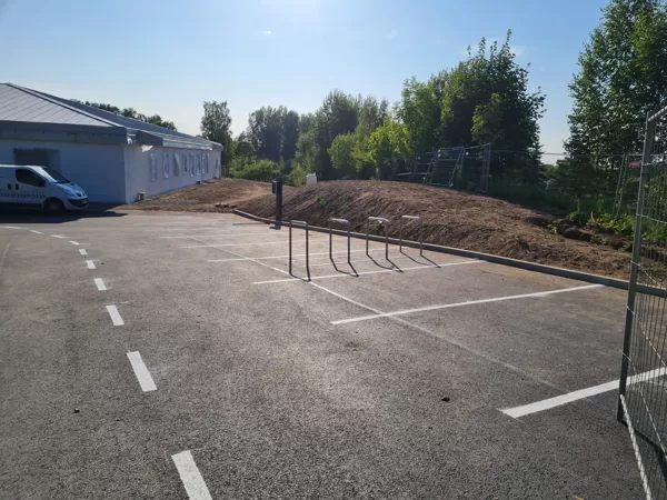 horizontālo līniju izveide un krāsošana