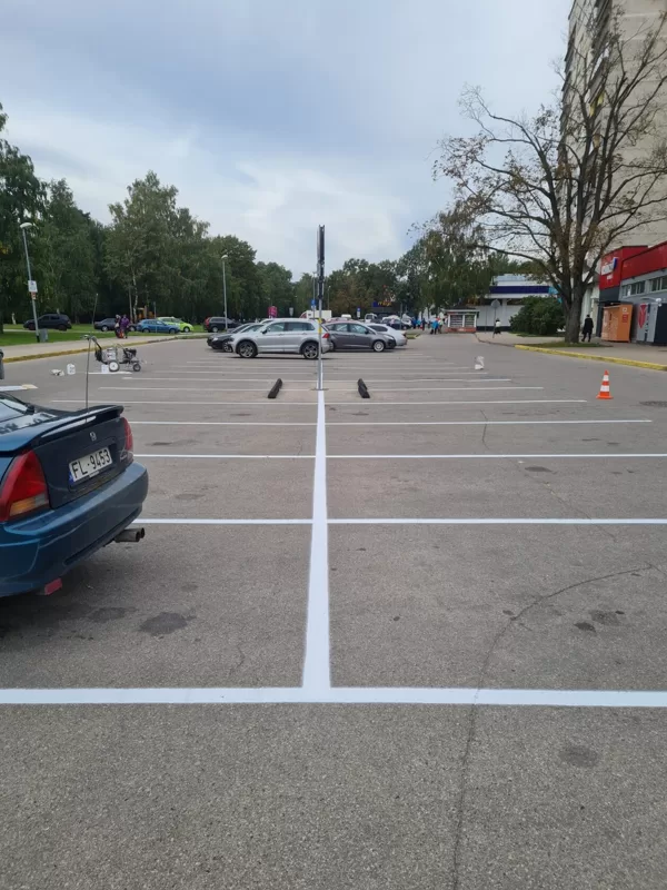 horizontālo līniju izveide un krāsošana