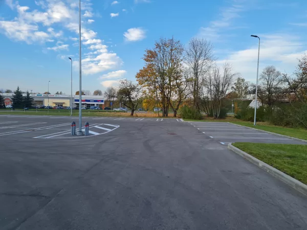 horizontālo līniju izveide un krāsošana