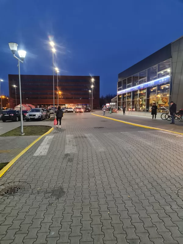 horizontālo līniju izveide un krāsošana