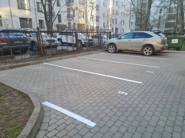 Nītaures ielas horizontalo līniju izveide un krāsošana