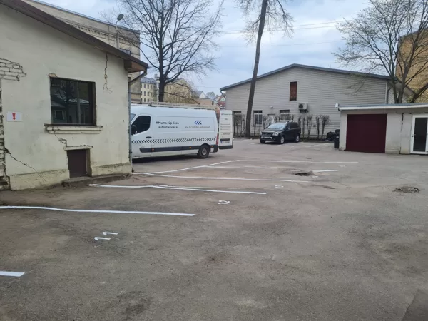 horizontālo līniju izveide un krāsošana