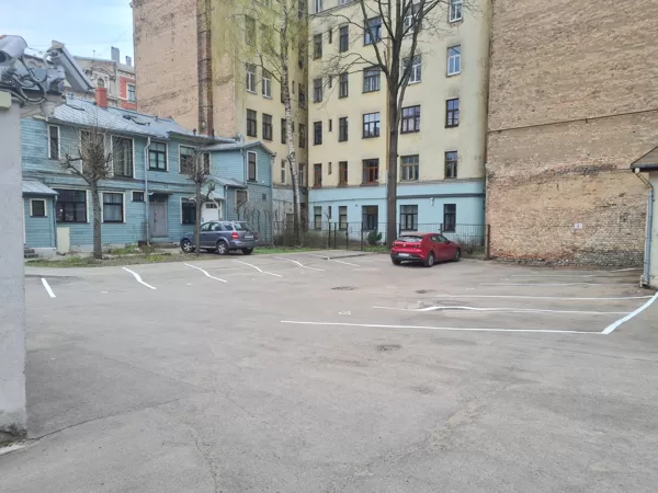 horizontālo līniju izveide un krāsošana