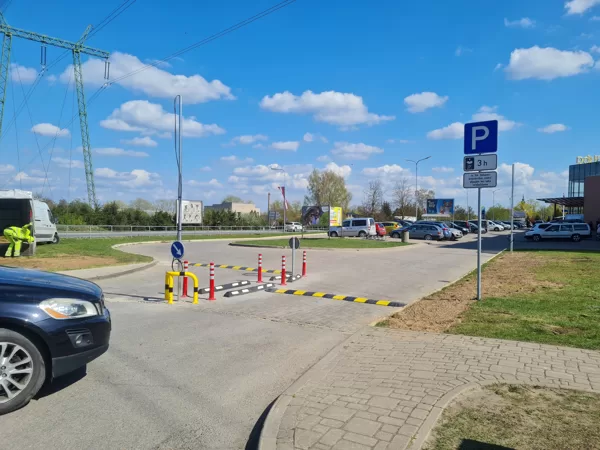Satiksmes organizācijas tehnisko līdzekļu uzstādīšana