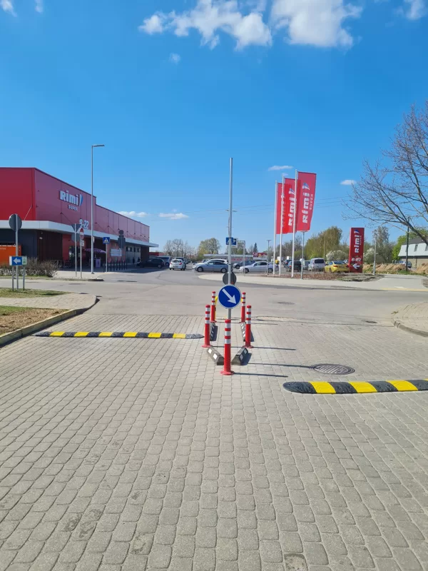 Satiksmes organizācijas tehnisko līdzekļu uzstādīšana