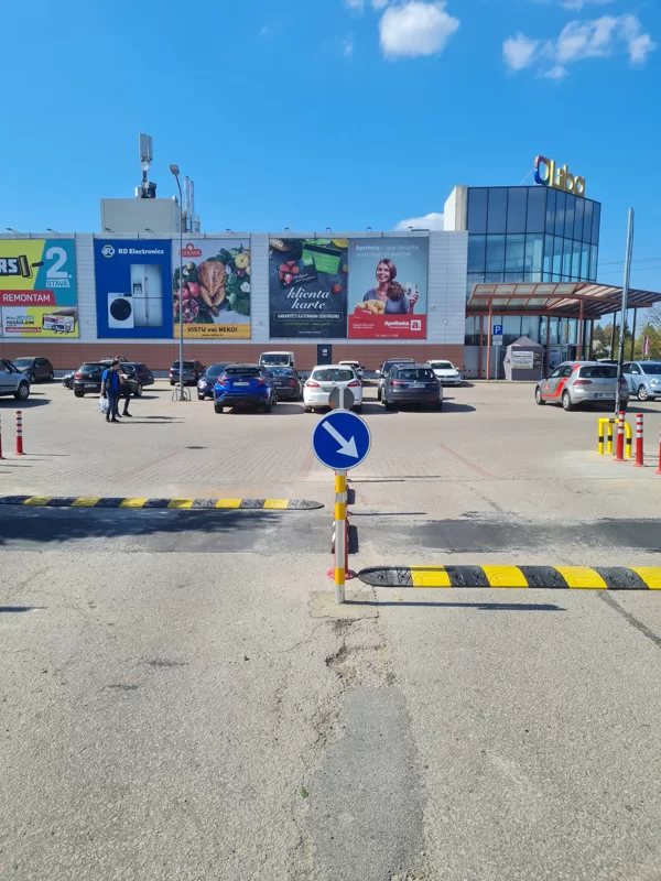 Satiksmes organizācijas tehnisko līdzekļu uzstādīšana