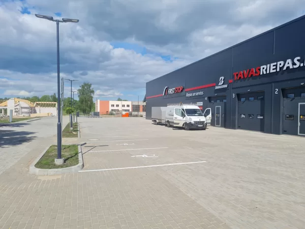 Horizontālo līniju izveide un krāsošana T-System tyres Ozolniekos