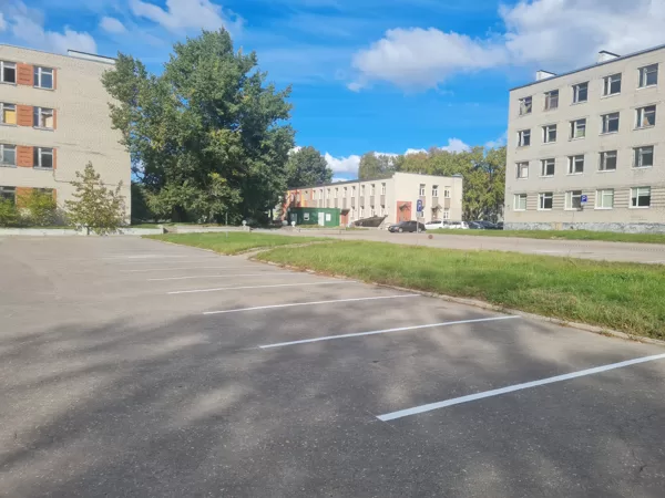 Horizontālo līniju izveide un krāsošana