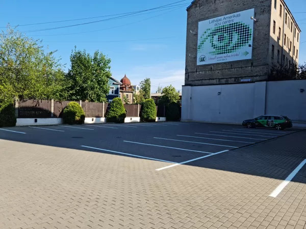 A.Deglavas ielas horizontālo līniju atjaunošana