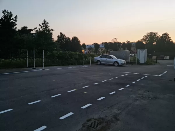 horizontālo līniju izveide un krāsošana